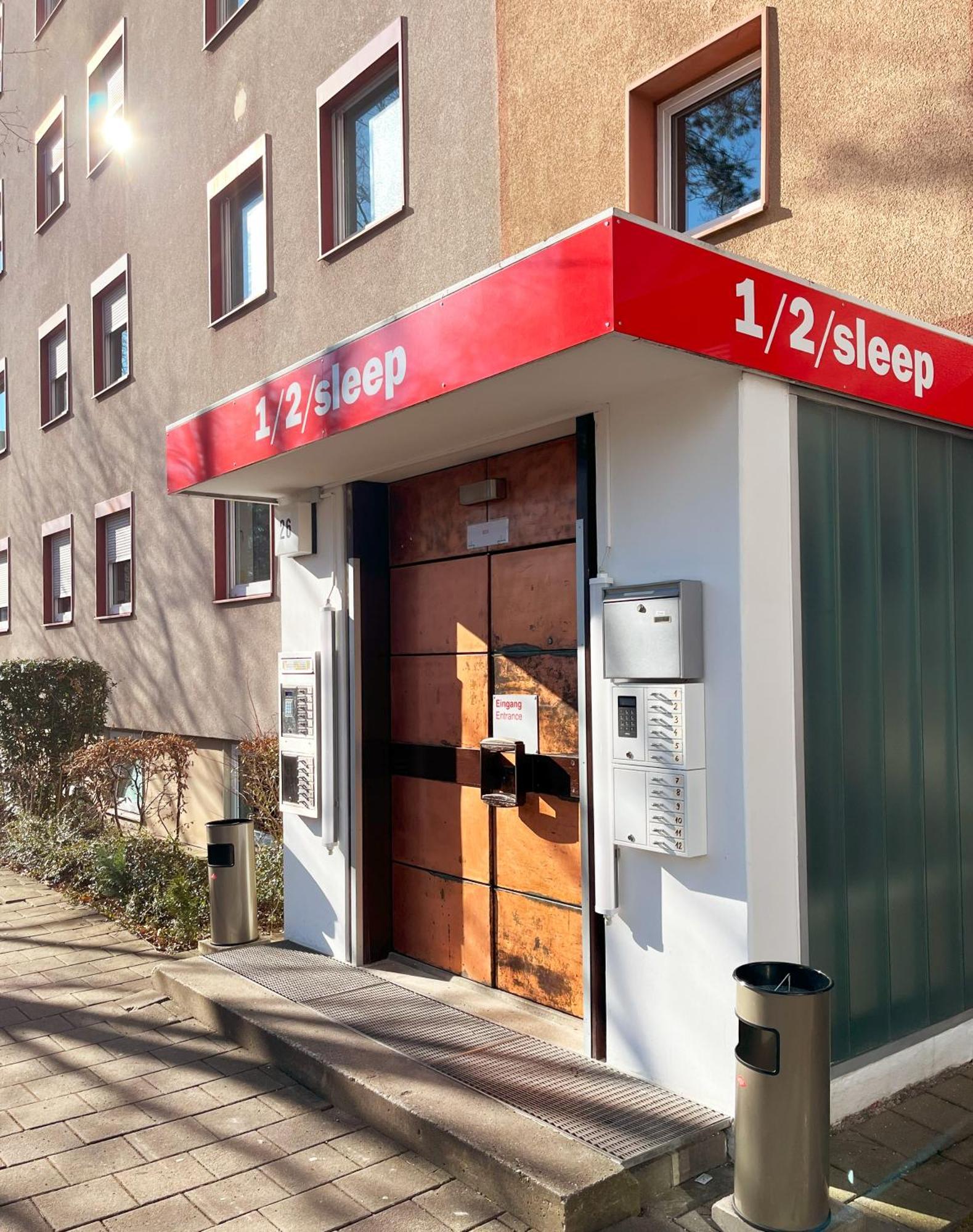 1, 2, Sleep Hostel Nuernberg Messe Nuremberga Exterior foto