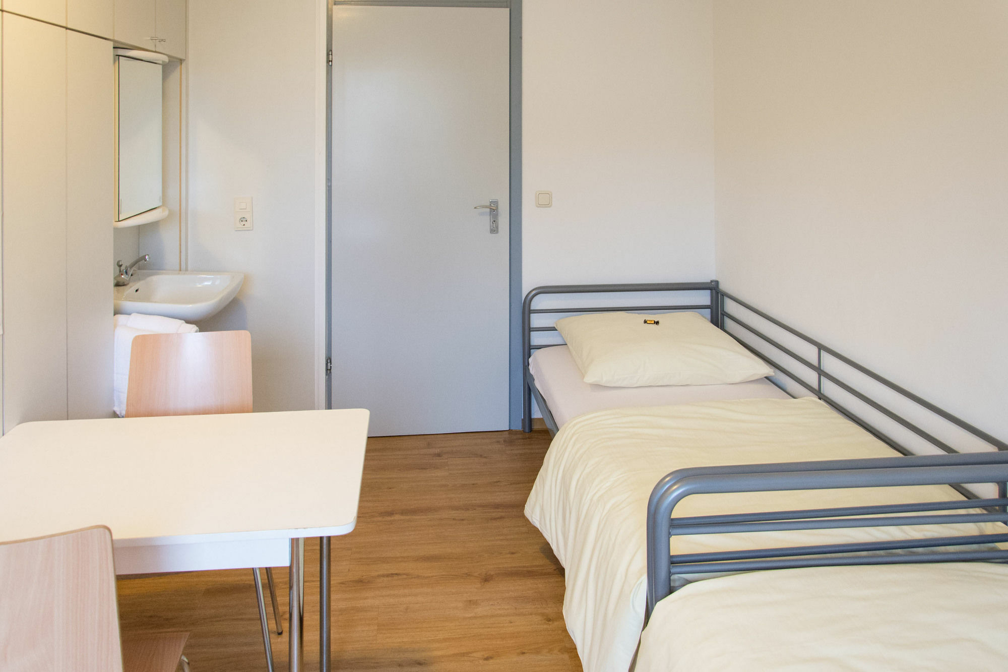 1, 2, Sleep Hostel Nuernberg Messe Nuremberga Exterior foto
